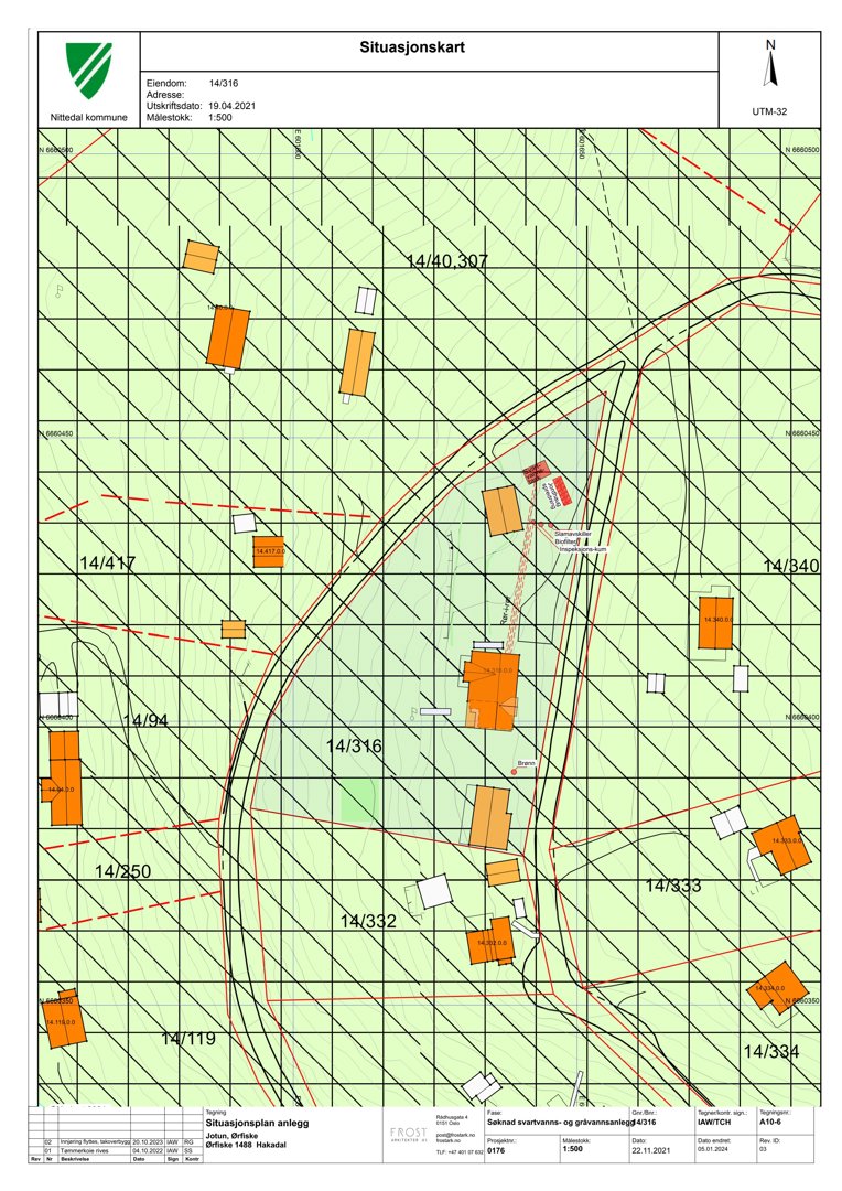 Situasjonskart som viser eiendomsnummer, bygninger og infrastruktur i et område.