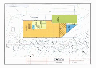 Etasjeplan (PLAN 1. ETASJE) som viser romfordeling, arealer og funksjoner i et bygg.