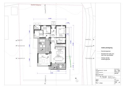 Etasjeplan (1. etasje) for en ny hytte, med romfordeling, arealer og dimensjoner.