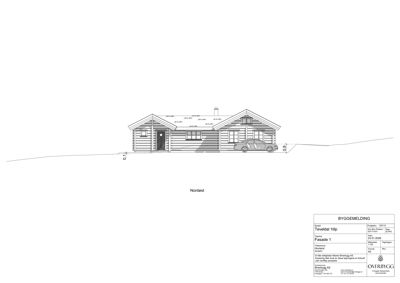 Fasadetegning (Nordvest) av en hytte med mål og detaljer.