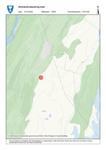 Kartutsnitt som viser plassering av en mast på et kart med topografi og vegnett.