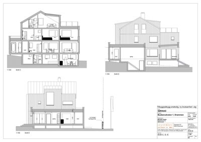 Tegning som viser tverrsnitt (Snitt C, D og E) av en planlagt bygning med romfordeling og konstruksjon.