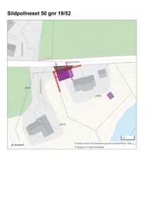 Situasjonsplan som viser eiendommen Sildpollneset 50 gnr 19/52 med overlappende arealer (rødt og lilla) for en planlagt bygning, samt topografi og nabolag.