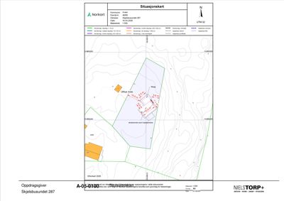 Situasjonskart som viser tomtens form, høydeforhold (konturlinjer), nabotomter og planlagt bygning.