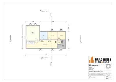 Etasjeplan for kjelleretasje som viser romfordeling, mål og fasaderetninger.