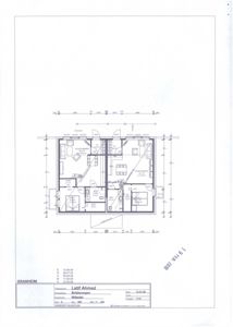 Etasjeplan (underetasjeplan) som viser romfordeling, dører, vinduer og mål for en bolig.