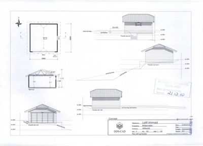 Tegning som viser fasadeoppsett, snitt og situasjon for en garasje.