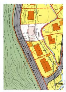 Situasjonsplan som viser tomtens plassering i forhold til nabolag, veier (Briskereveien), vannløp og topografi.