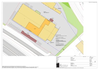 Situasjonsplan som viser tomtens grenser, nabobebyggelse, veier og plassering av nye bygg (Lokale 1 og 2) med angitte arealer og reguleringsstatus.