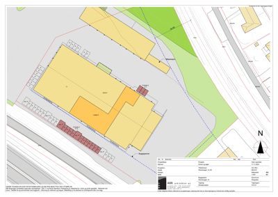 Situasjonsplan som viser bygningens plassering i forhold til tomme, veier og naboeiendommer.