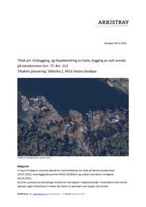 Flyfoto av eiendom med bygningsplassering markert.