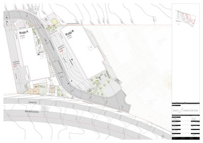 Situasjonsplan som viser tomtens grenser, naboeiendommer (Bygg A-E), vegforhold (Røderveien), gangvei, terrengkonturer (konturlinjer) og planlagt beplantning.